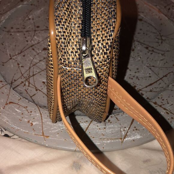 Burlap Textured Faux Leather Combo Toiletry Travel Bag - Picture 8 of 13